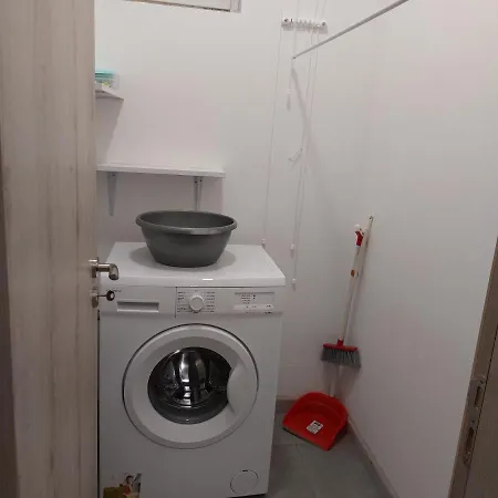 Breezy 5 Apartamento *